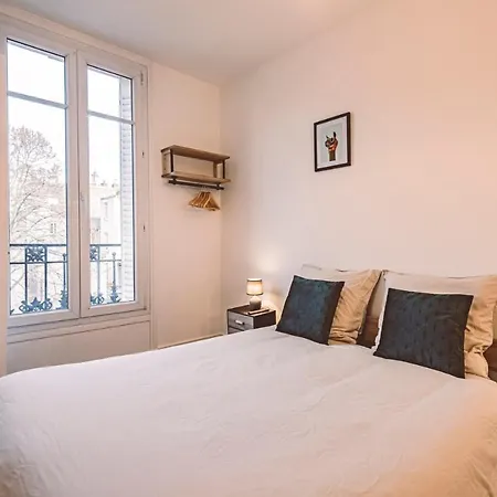 Charme De L'ancien Pour Cet Entierement Renove Dans L'hypercentre De Apartment Reims