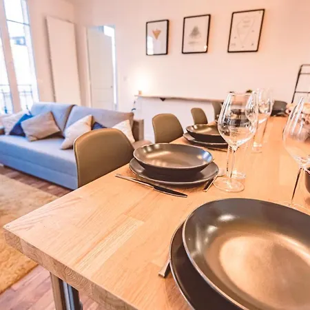 Apartment Charme De L'ancien Pour Cet Entierement Renove Dans L'hypercentre De