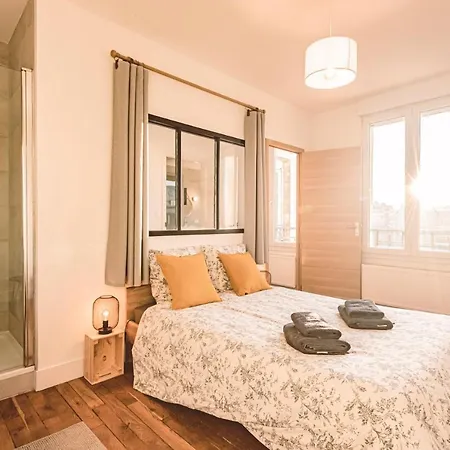 Charme De L'ancien Pour Cet Entierement Renove Dans L'hypercentre De Apartment Reims