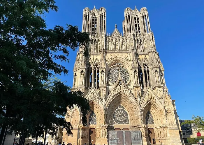 Apartament Charme De L'ancien Pour Cet Entierement Renove Dans L'hypercentre De