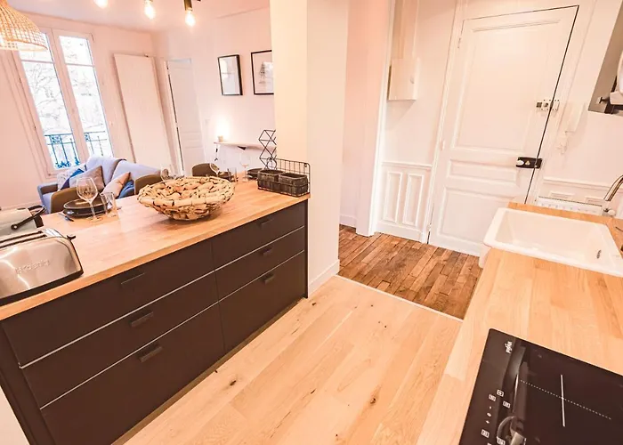 Apartament Charme De L'ancien Pour Cet Entierement Renove Dans L'hypercentre De