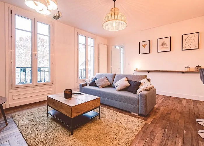 Charme De L'ancien Pour Cet Entièrement Rénové Dans L'hypercentre De * Reims